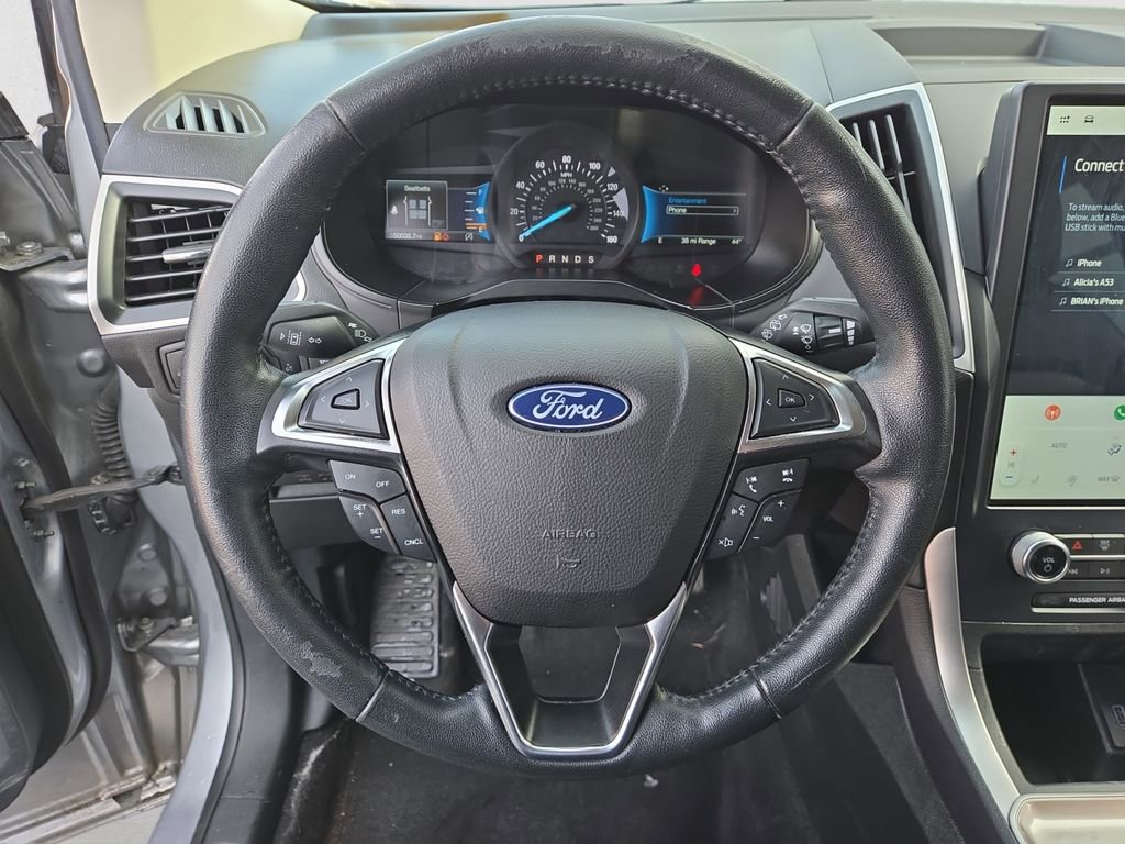 Used 2023 Ford Edge SEL image 13