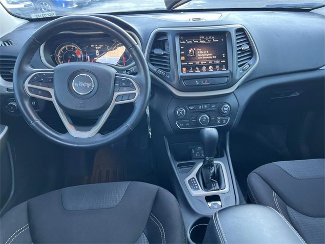 Used 2017 Jeep Cherokee Latitude w/ Safety/Convenience Group image 12