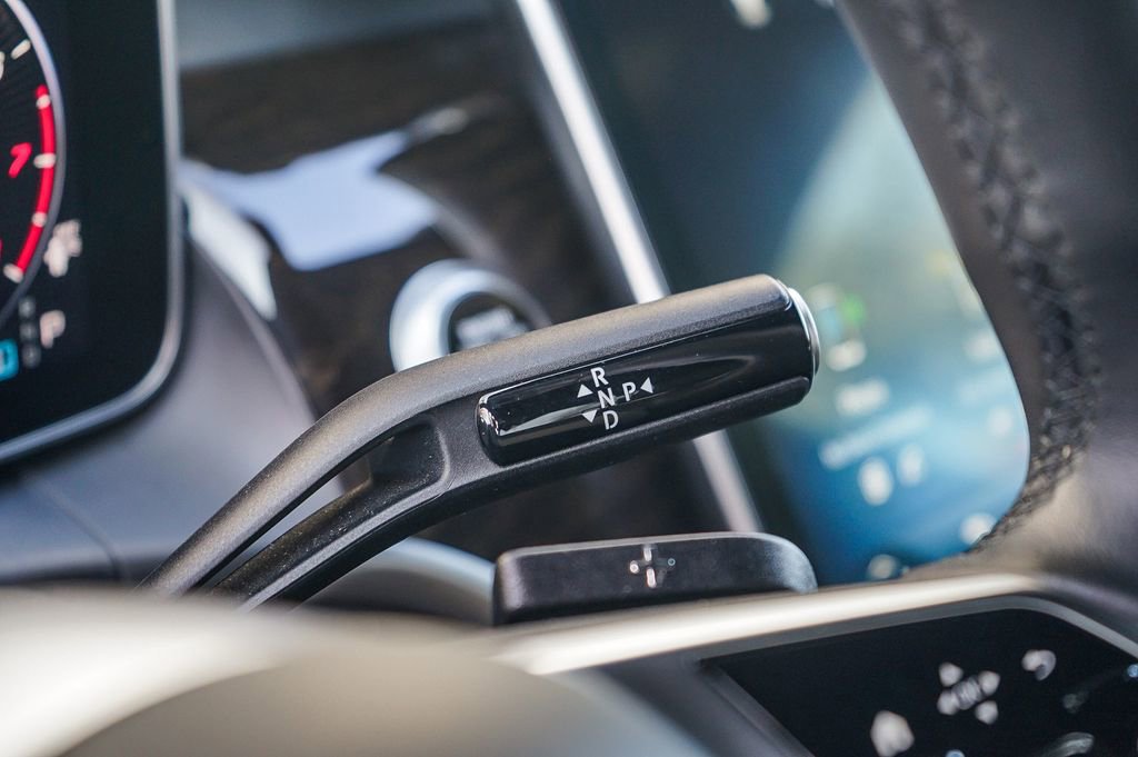 Used 2024 Mercedes-Benz GLC 300 image 18