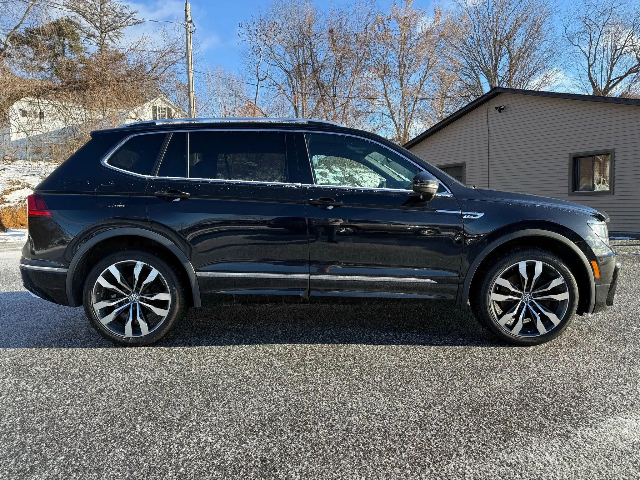 Used 2019 Volkswagen Tiguan SEL Premium R-Line image 6