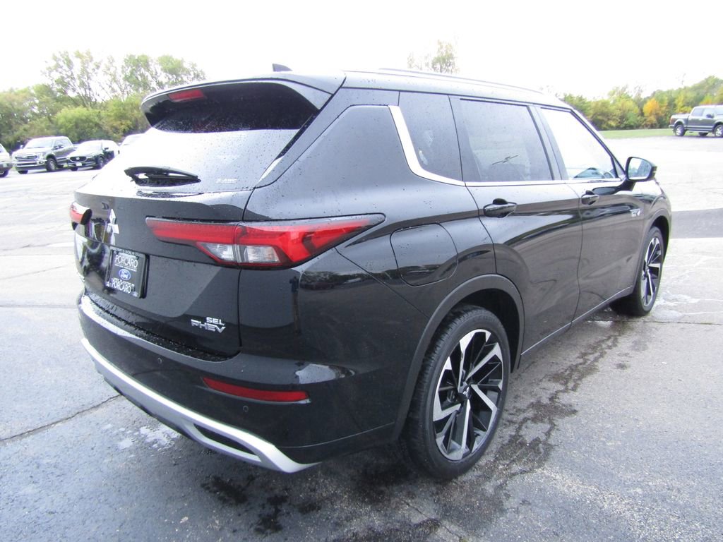 Used 2024 Mitsubishi Outlander SEL image 6