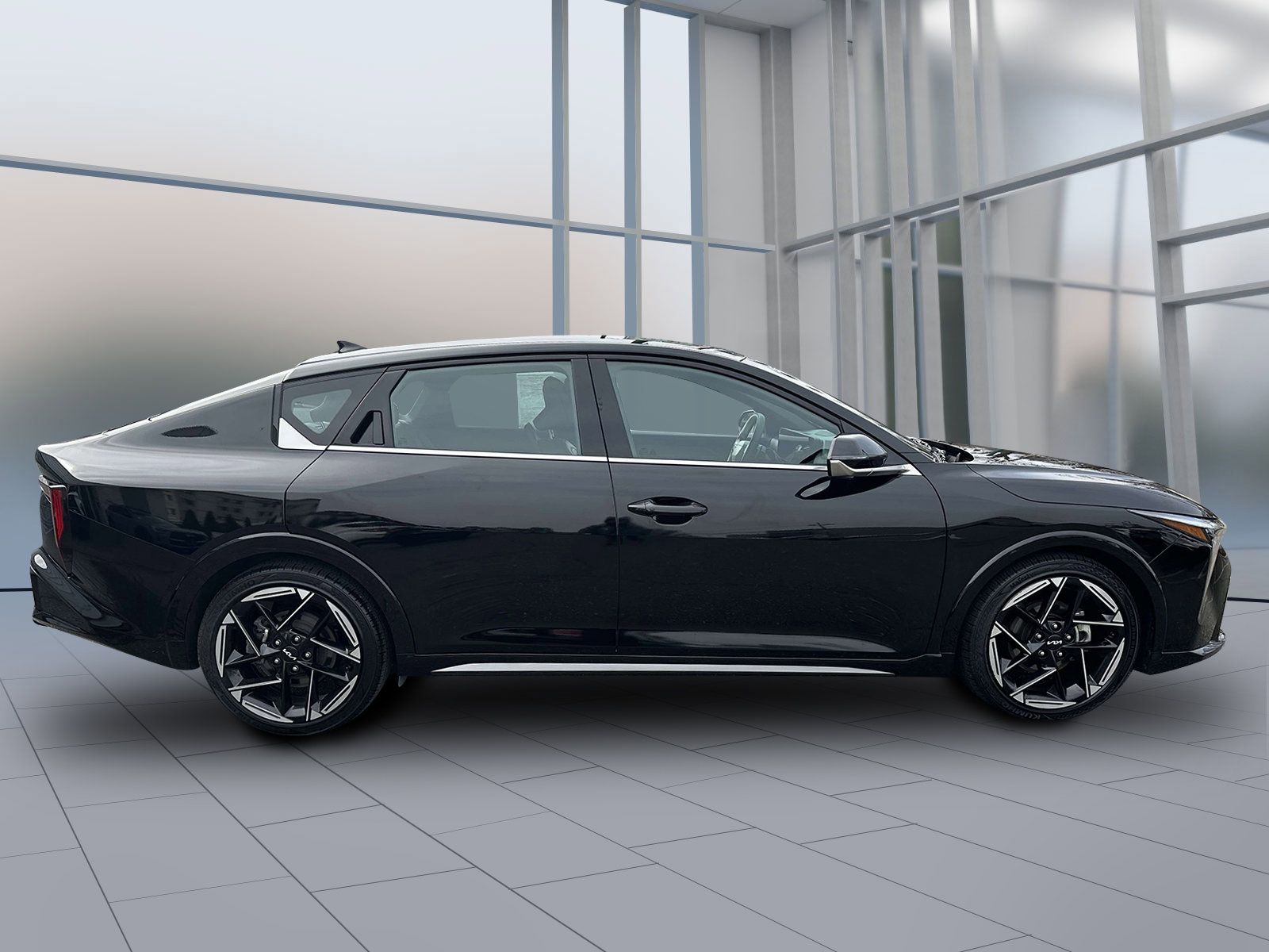 Used 2025 Kia K4 GT-Line image 4