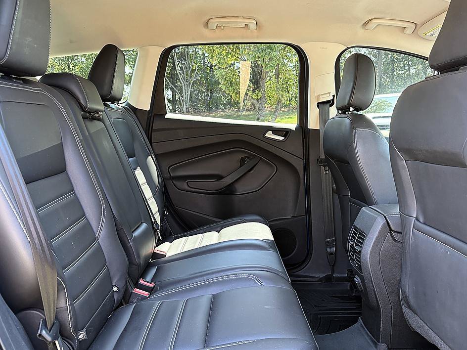 Used 2019 Ford Escape SEL AWD/4WD image 12
