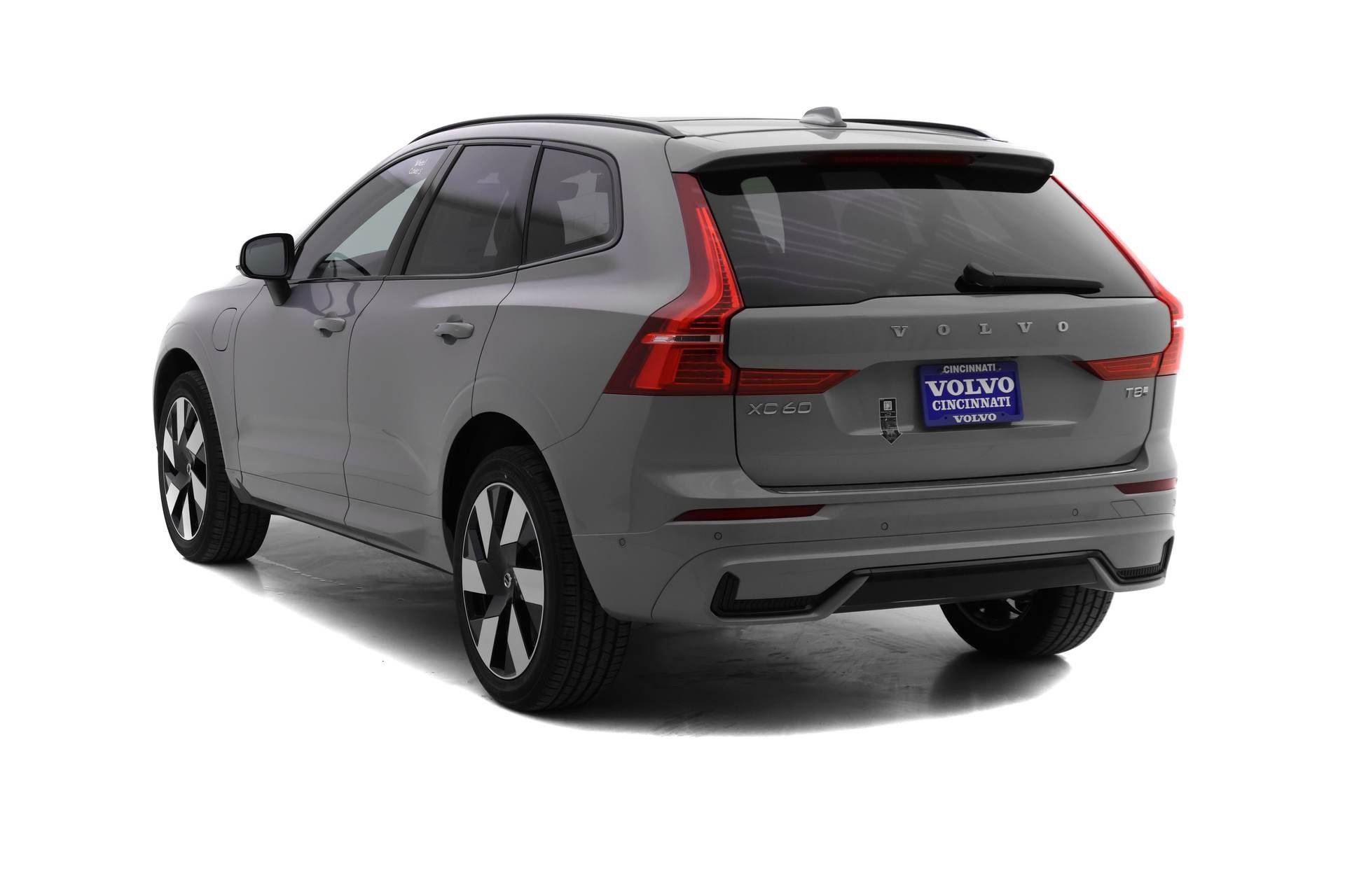 New 2025 Volvo XC60 T8 Plus w/ Protection Package Premier image 5
