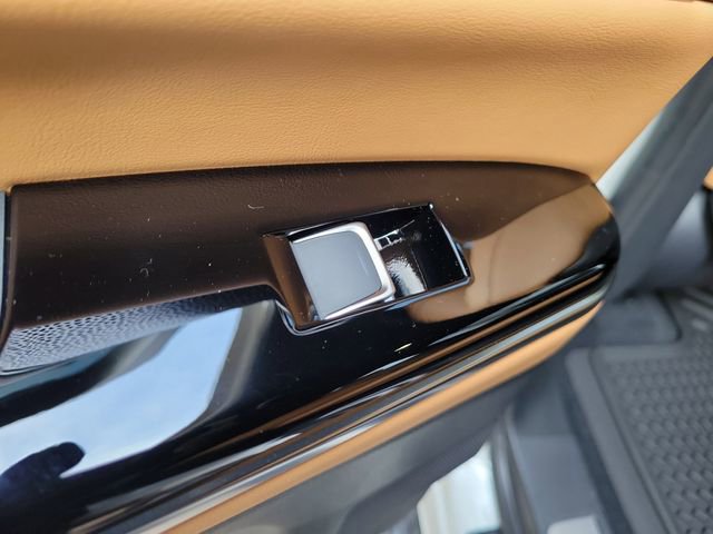 New 2026 Lexus LX 700h Luxury image 15