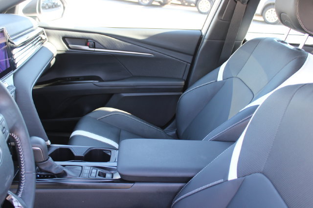 Used 2026 Toyota Camry SE w/ Multimedia Upgrade Package FWD image 31