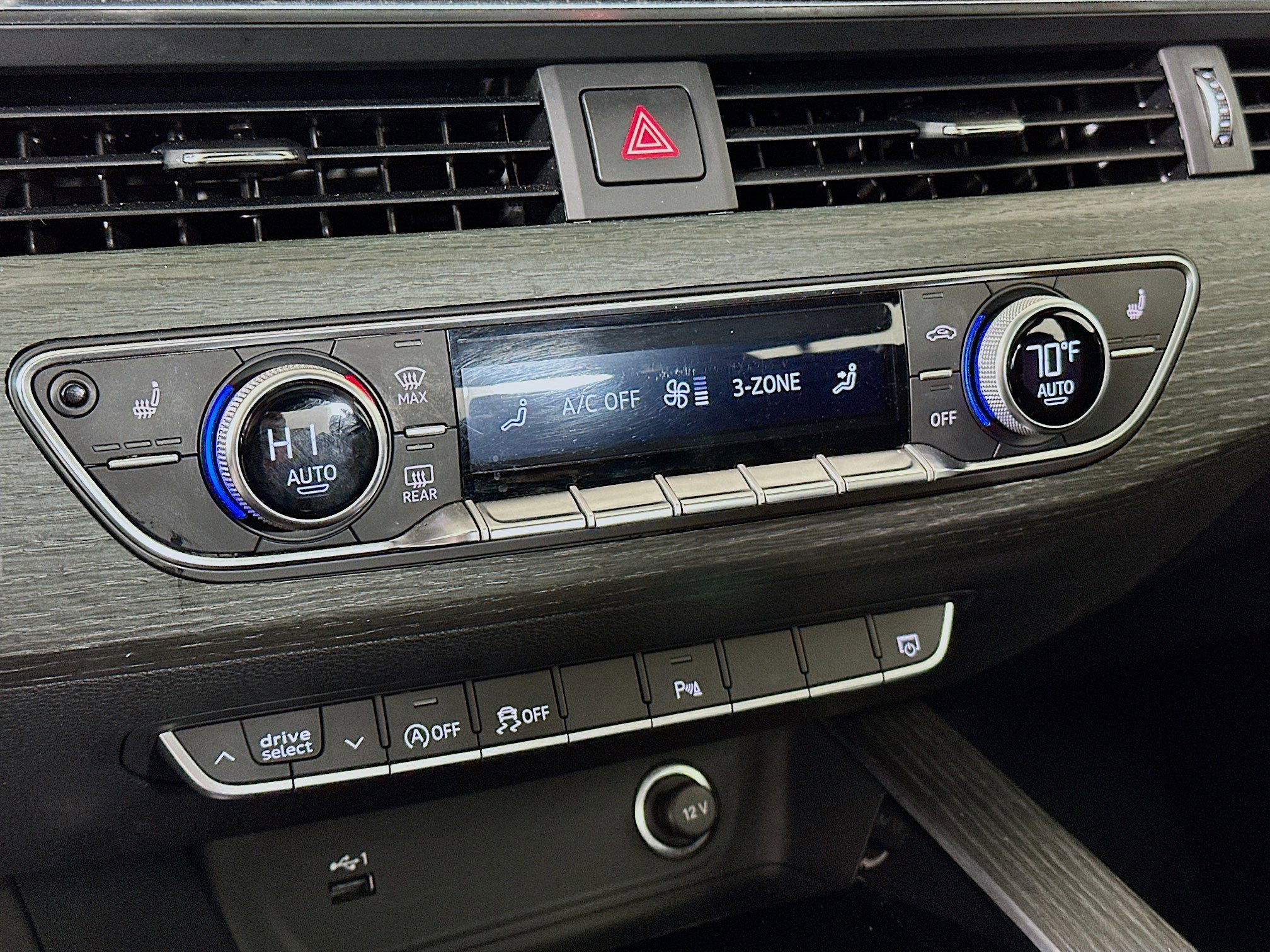 Used 2023 Audi A4 2.0T Premium Plus image 24