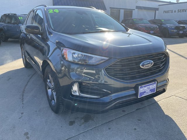 Used 2024 Ford Edge SEL w/ Sport Appearance Package image 2