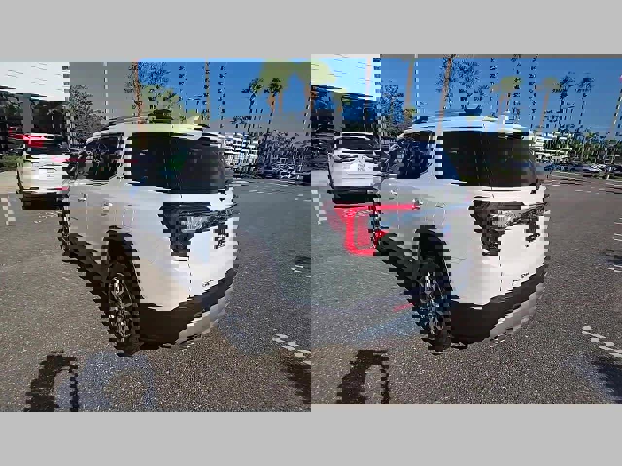 Used 2021 GMC Acadia SLT w/ Preferred Package image 26