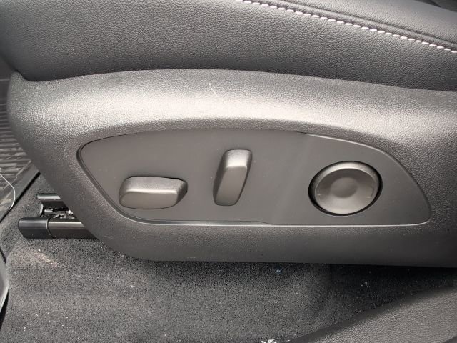 New 2026 Chevrolet Traverse LT w/ Driver Confidence Package image 15