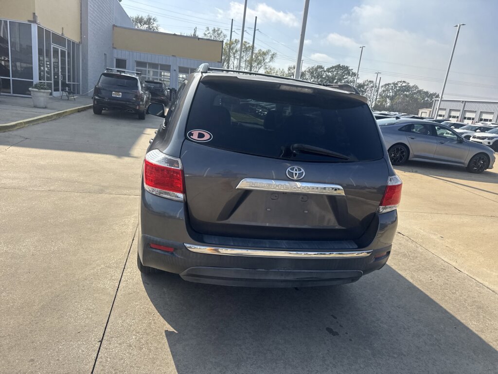 Used 2013 Toyota Highlander Base Plus image 19