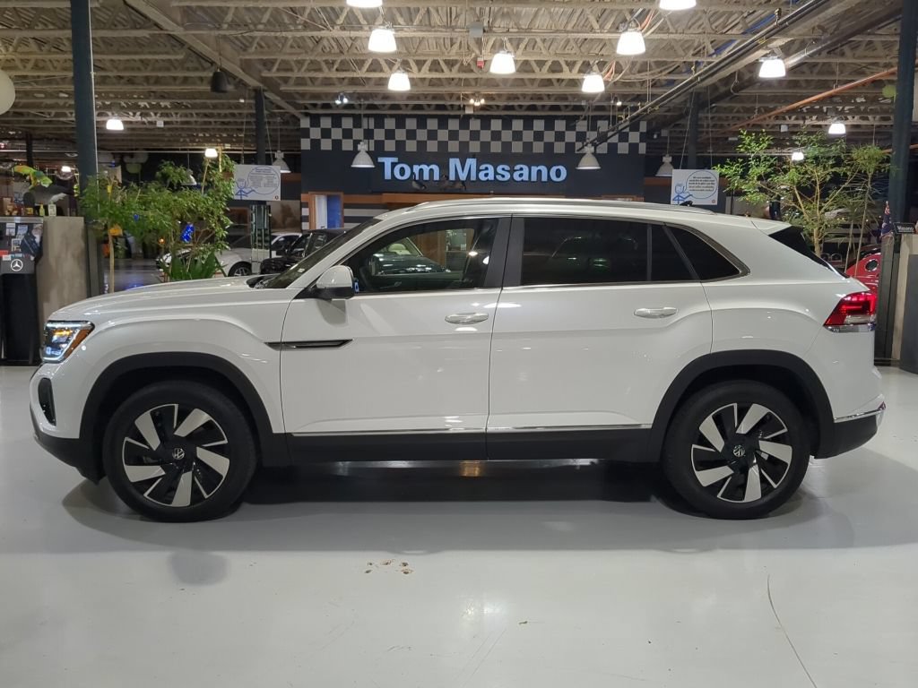 Used 2024 Volkswagen Atlas Cross Sport SEL AWD/4WD image 20