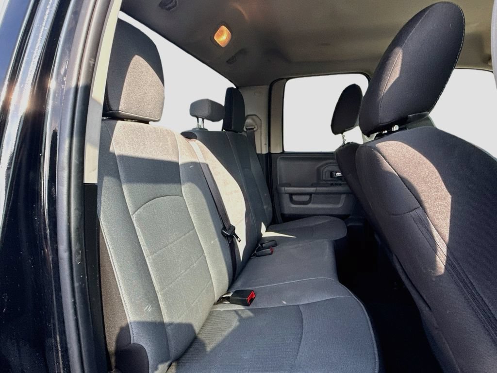 Used 2024 RAM 1500 Classic SLT AWD/4WD image 28