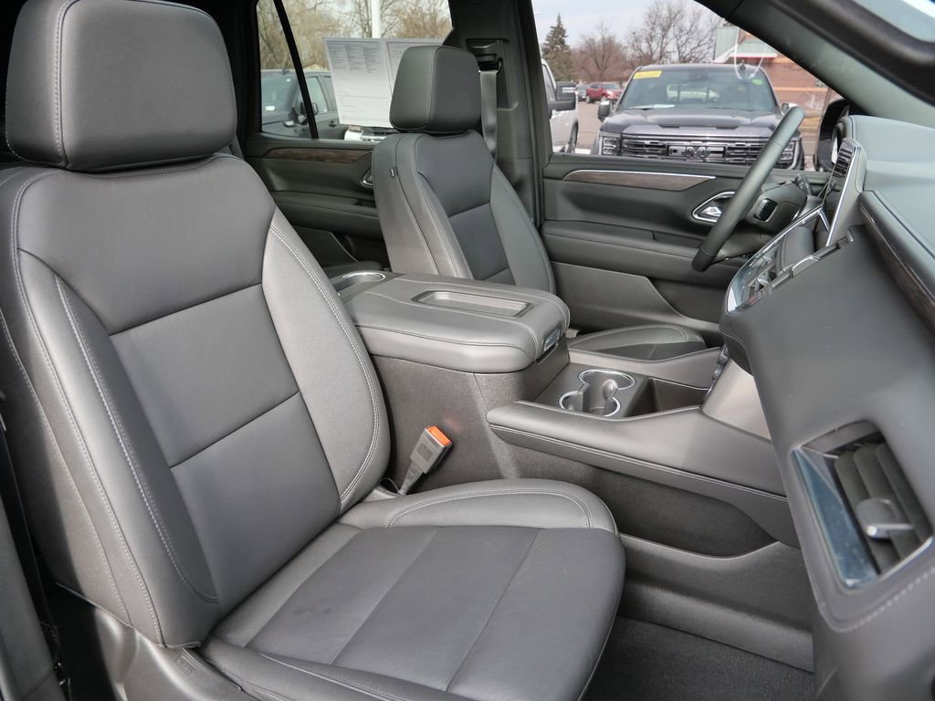 Used 2023 Chevrolet Tahoe LT w/ LT Signature Package image 15