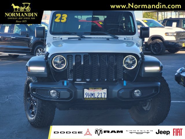 Used 2023 Jeep Wrangler Unlimited AWD/4WD image 2