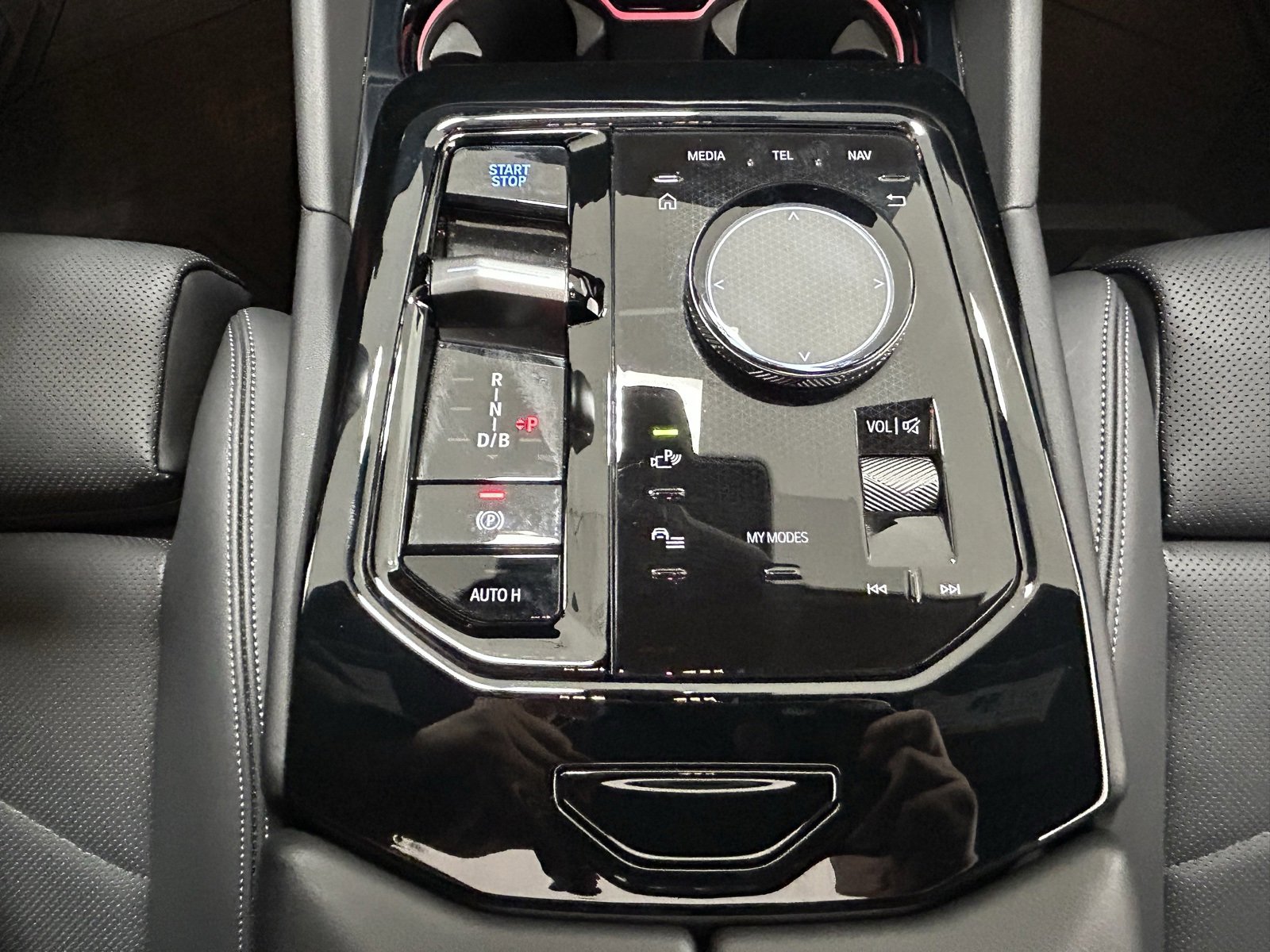 Used 2024 BMW i5 eDrive40i w/ M Sport Package image 22