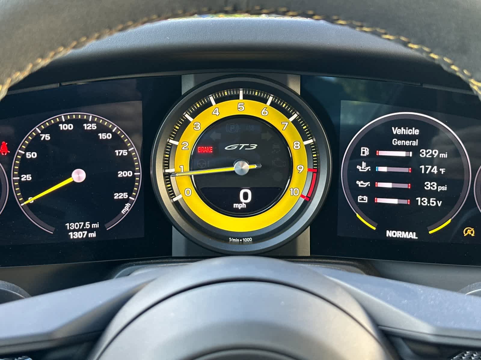 Certified 2022 Porsche 911 GT3 RWD image 24