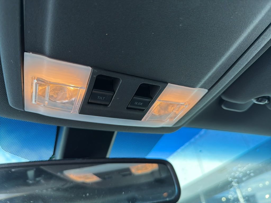 Used 2016 Ford Taurus Limited w/ Driver Assist Package image 20