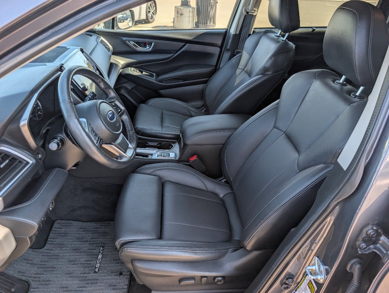 Used 2023 Subaru Ascent Limited AWD/4WD image 2