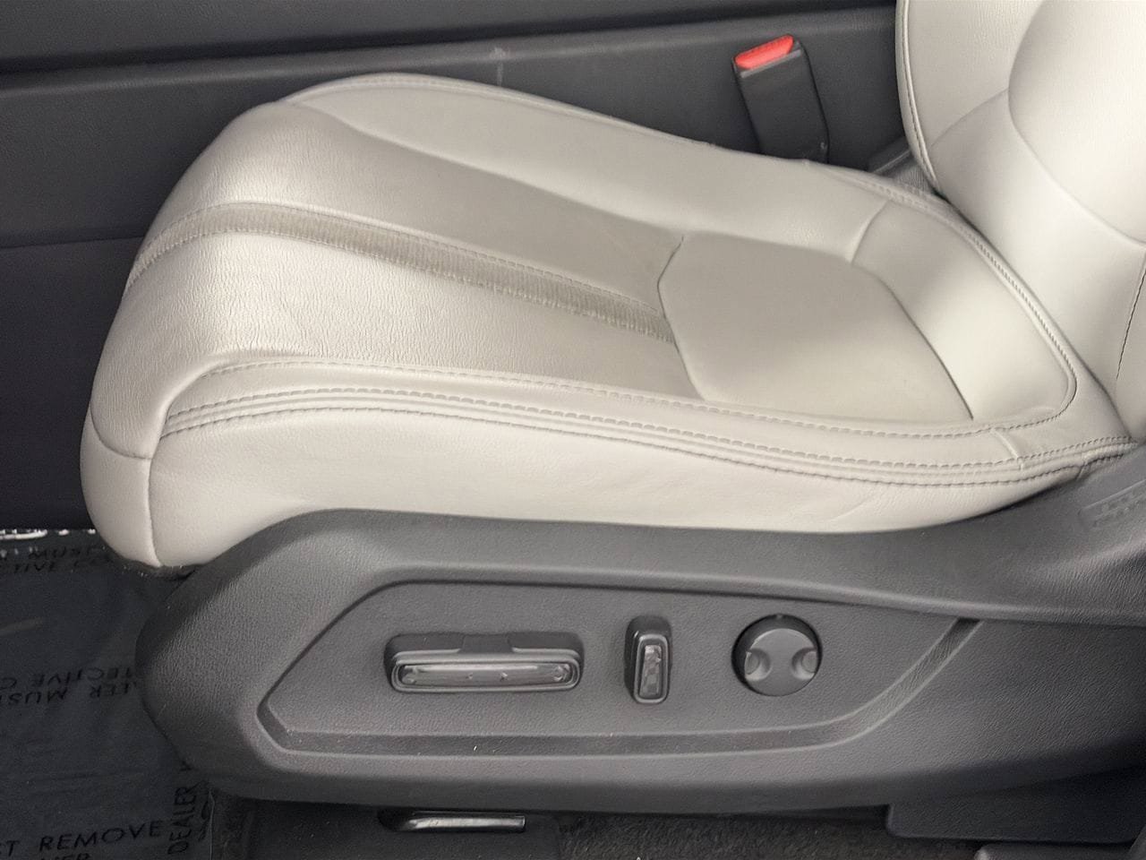 Used 2023 Honda Pilot Touring image 19