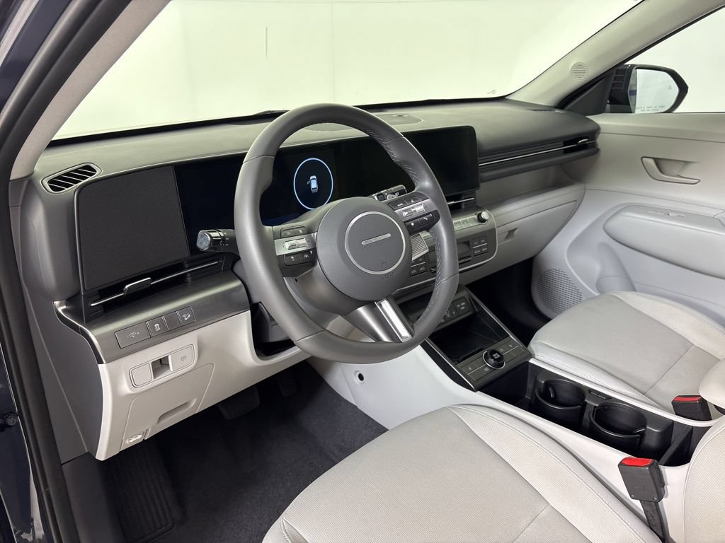 Certified 2025 Hyundai Kona SEL FWD image 15