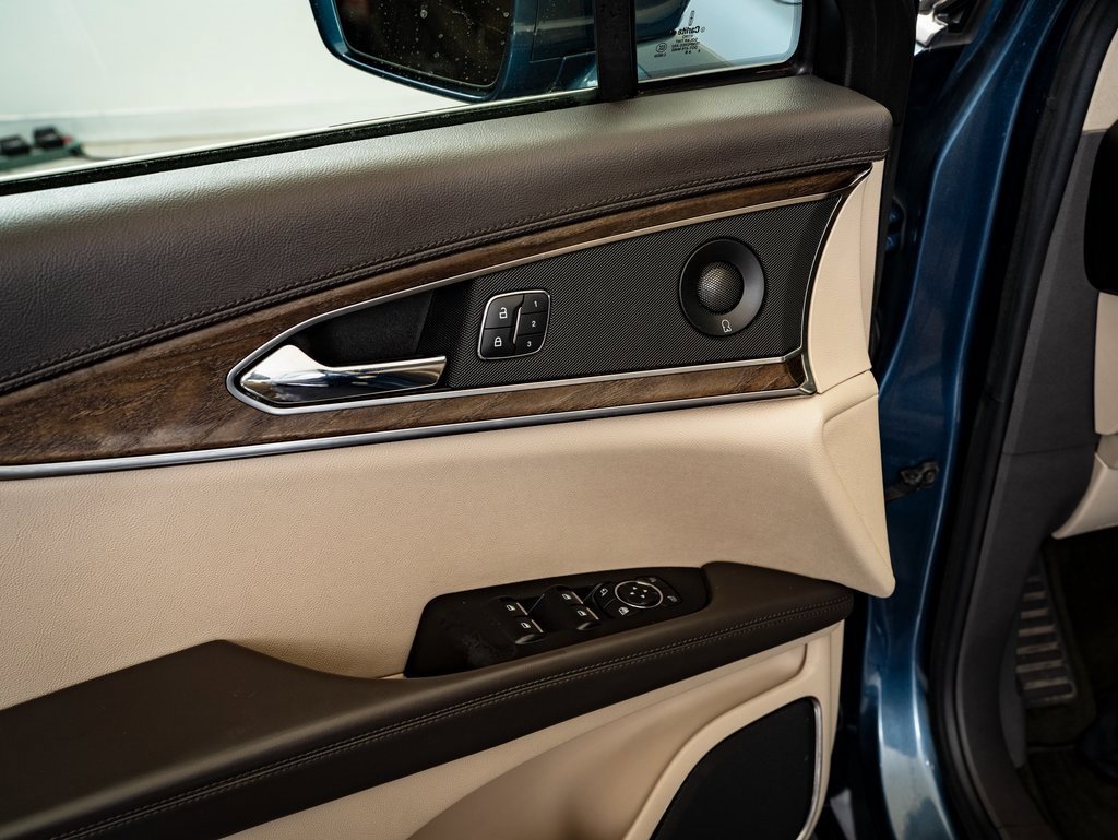 Used 2019 Lincoln Nautilus Select image 25