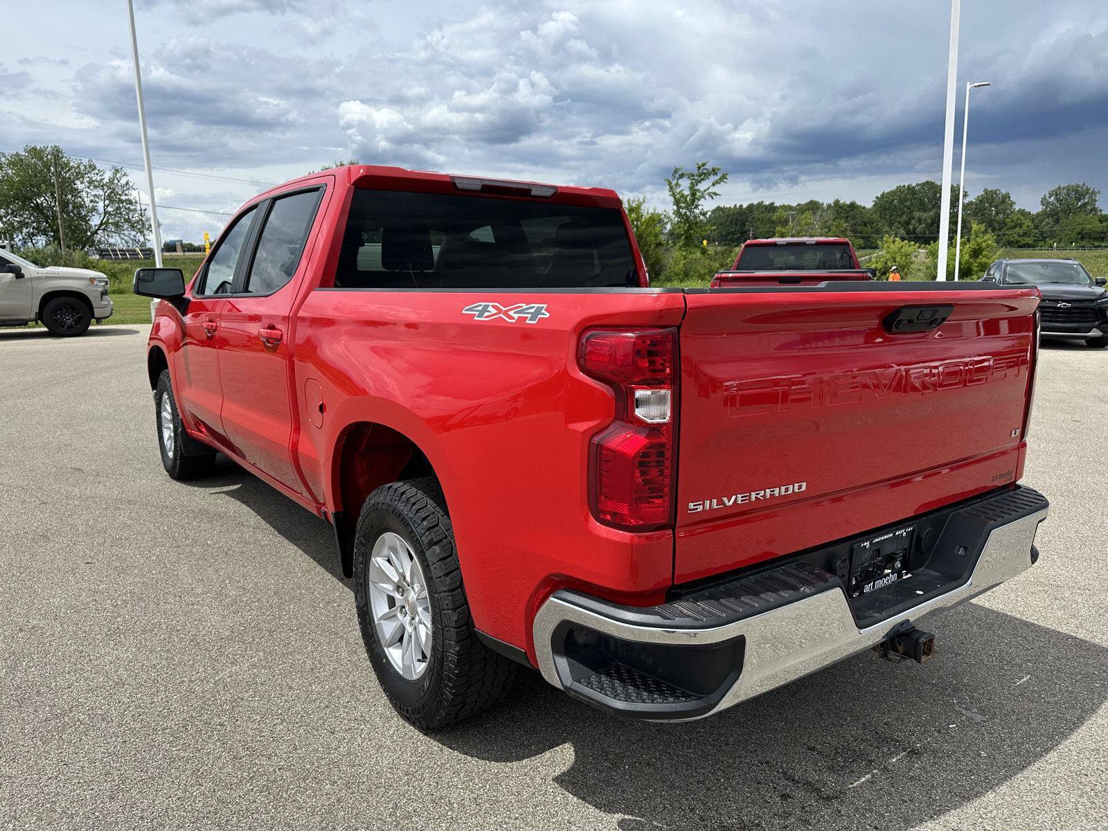 Used 2025 Chevrolet Silverado 1500 LT AWD/4WD image 5