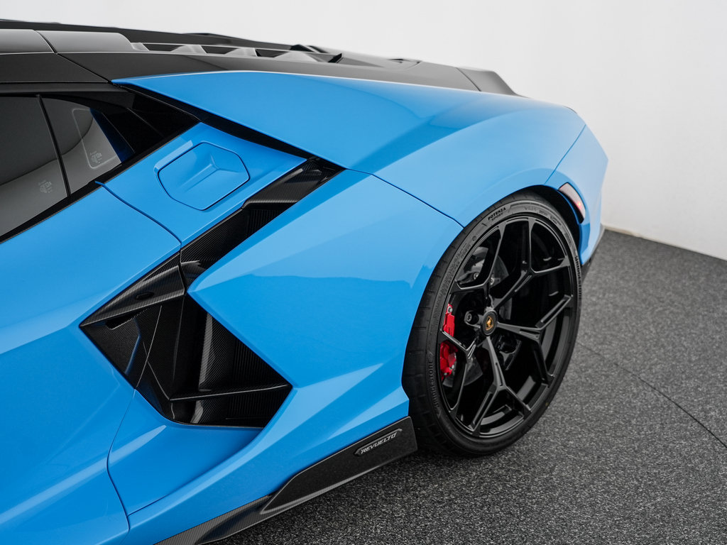 Used 2026 Lamborghini Revuelto AWD/4WD image 41