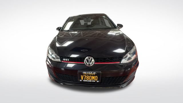 Used 2015 Volkswagen GTI SE FWD image 3