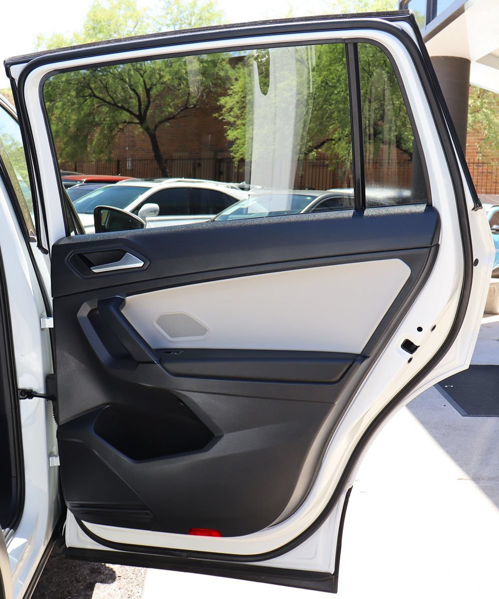 Used 2019 Volkswagen Tiguan SE w/ Panoramic Sunroof Package AWD/4WD image 26