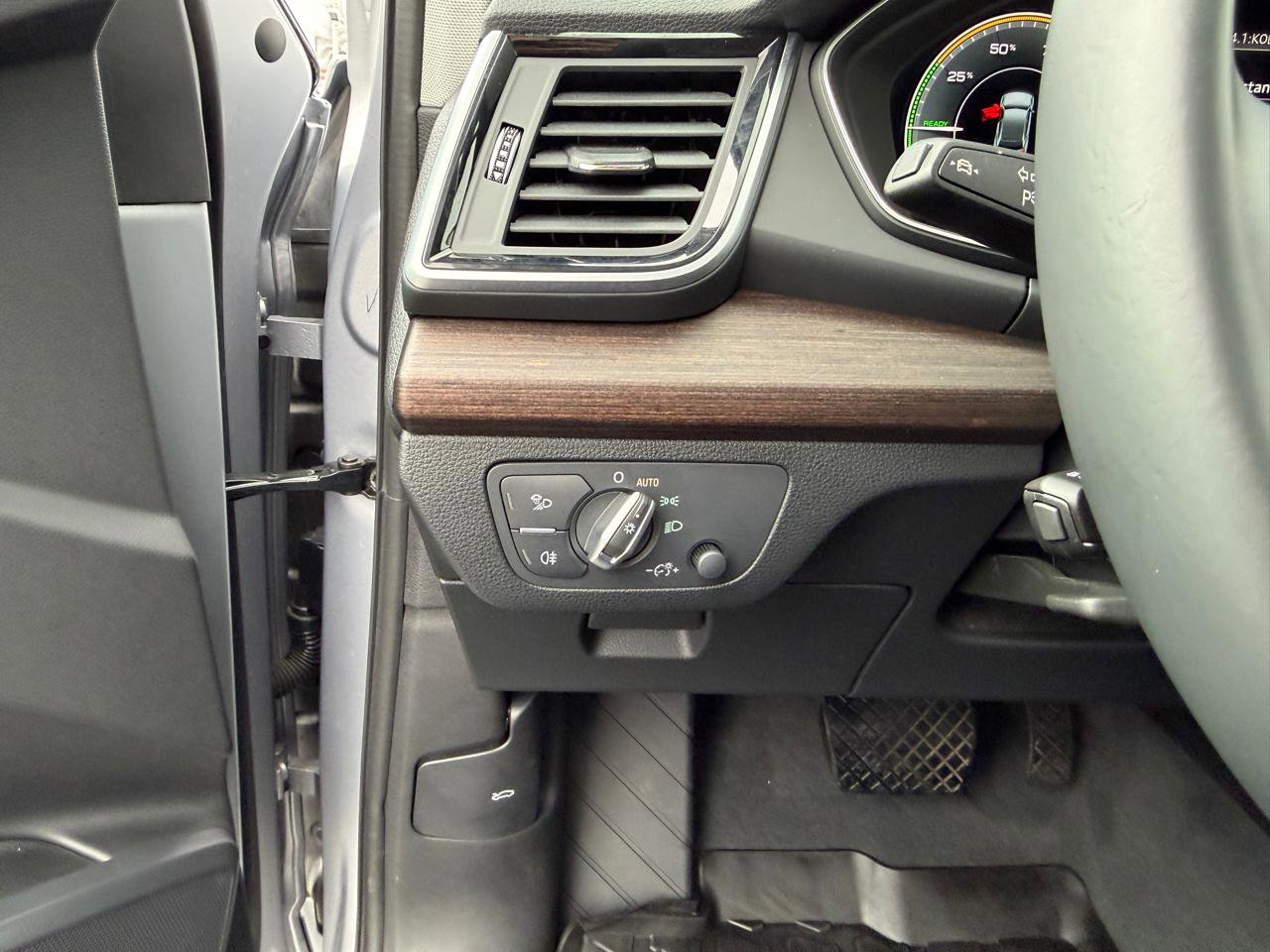 Used 2025 Audi Q5 e Premium image 16