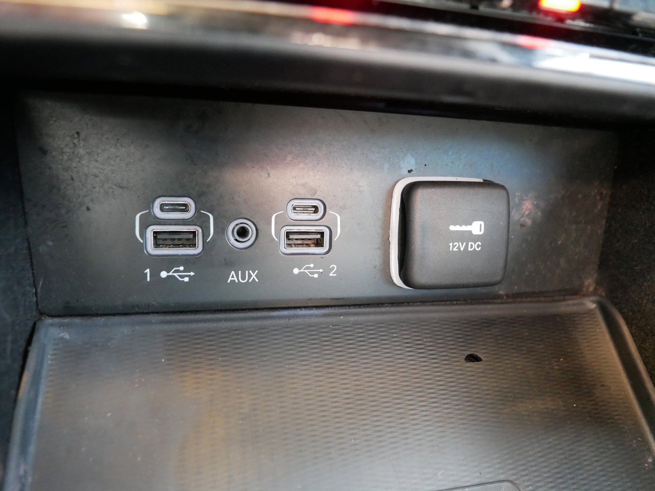 Used 2022 Jeep Grand Cherokee Altitude AWD/4WD image 33