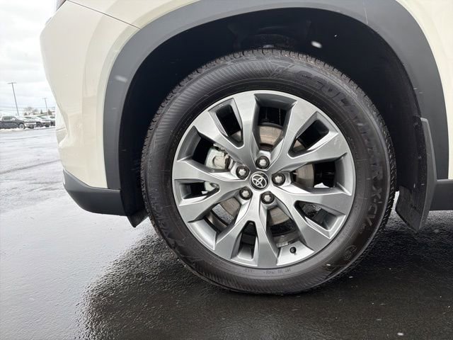 Certified 2024 Toyota Grand Highlander Limited image 13