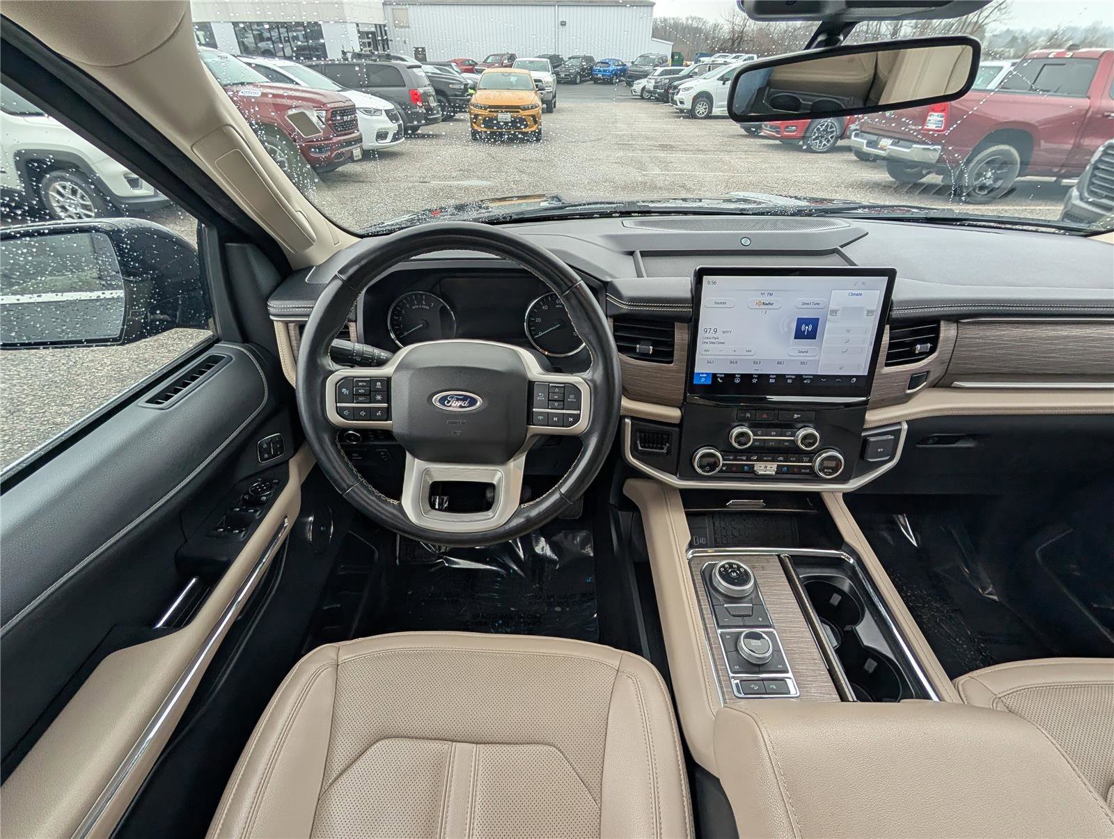 Used 2024 Ford Expedition Max Limited image 18