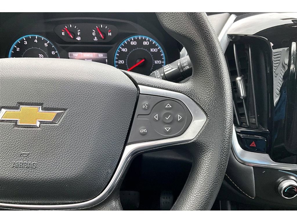 Used 2021 Chevrolet Traverse LS AWD/4WD image 19