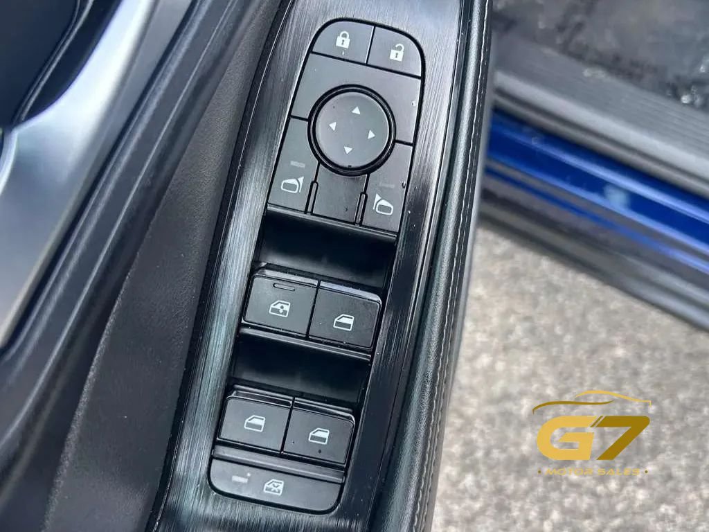 Used 2024 Nissan Rogue SV AWD/4WD image 26
