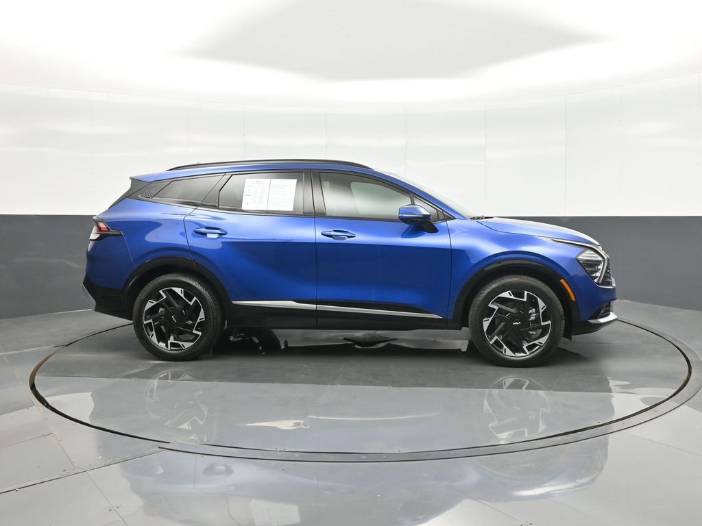 Used 2025 Kia Sportage SX image 8