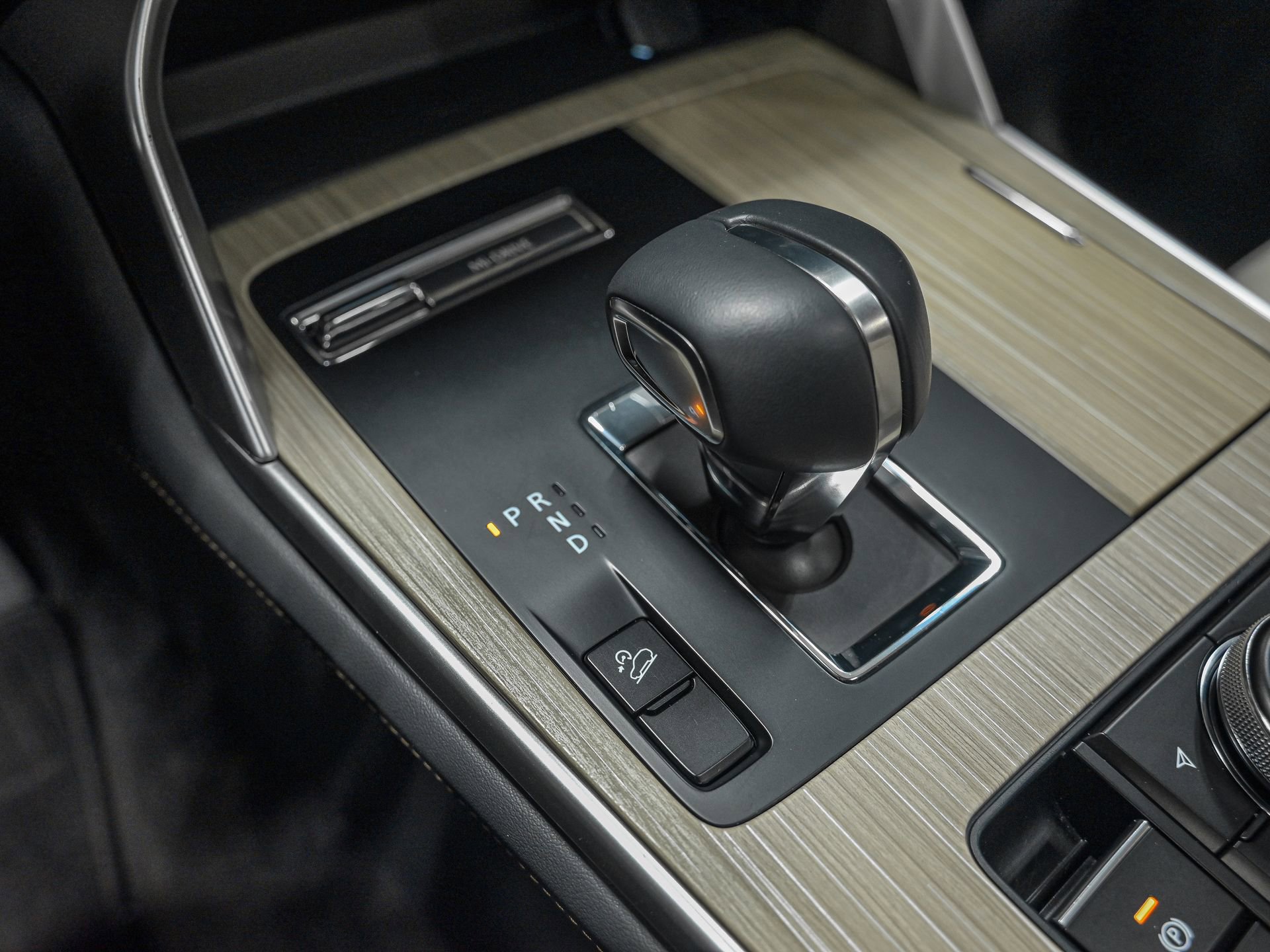 Used 2025 MAZDA CX-90 3.3 Turbo w/ Preferred Package image 24