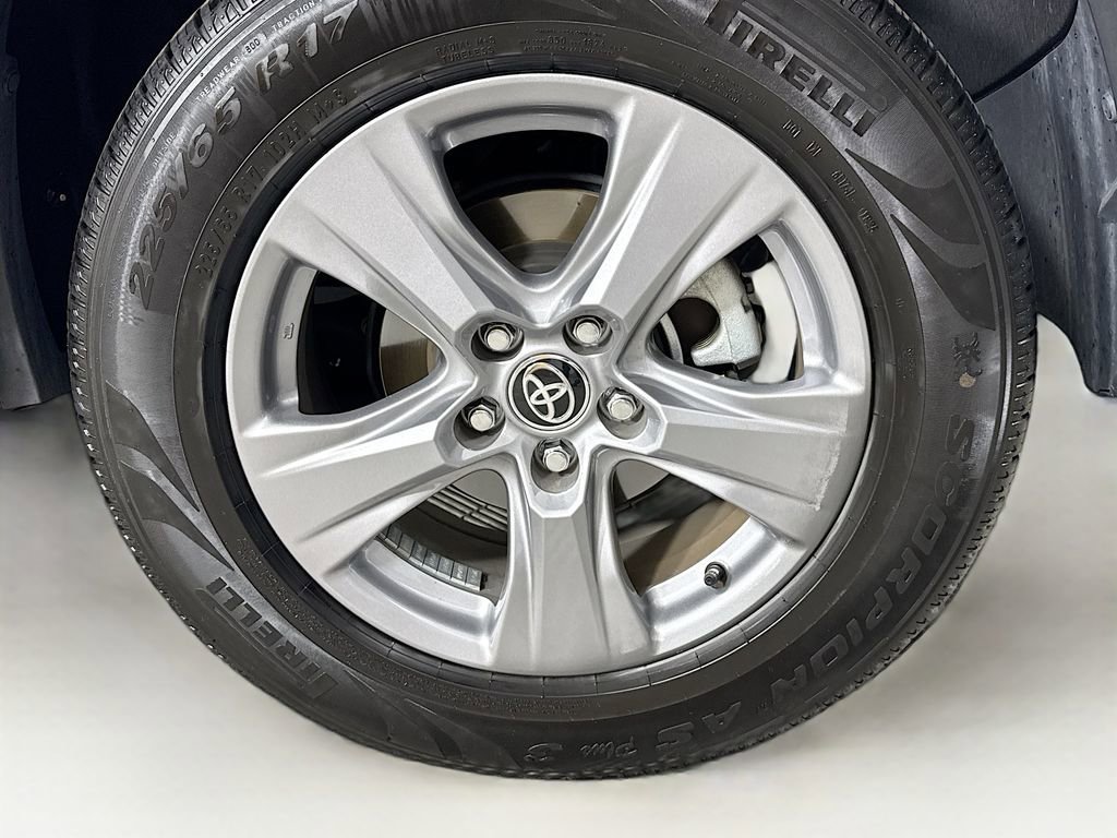 Used 2023 Toyota RAV4 LE image 30