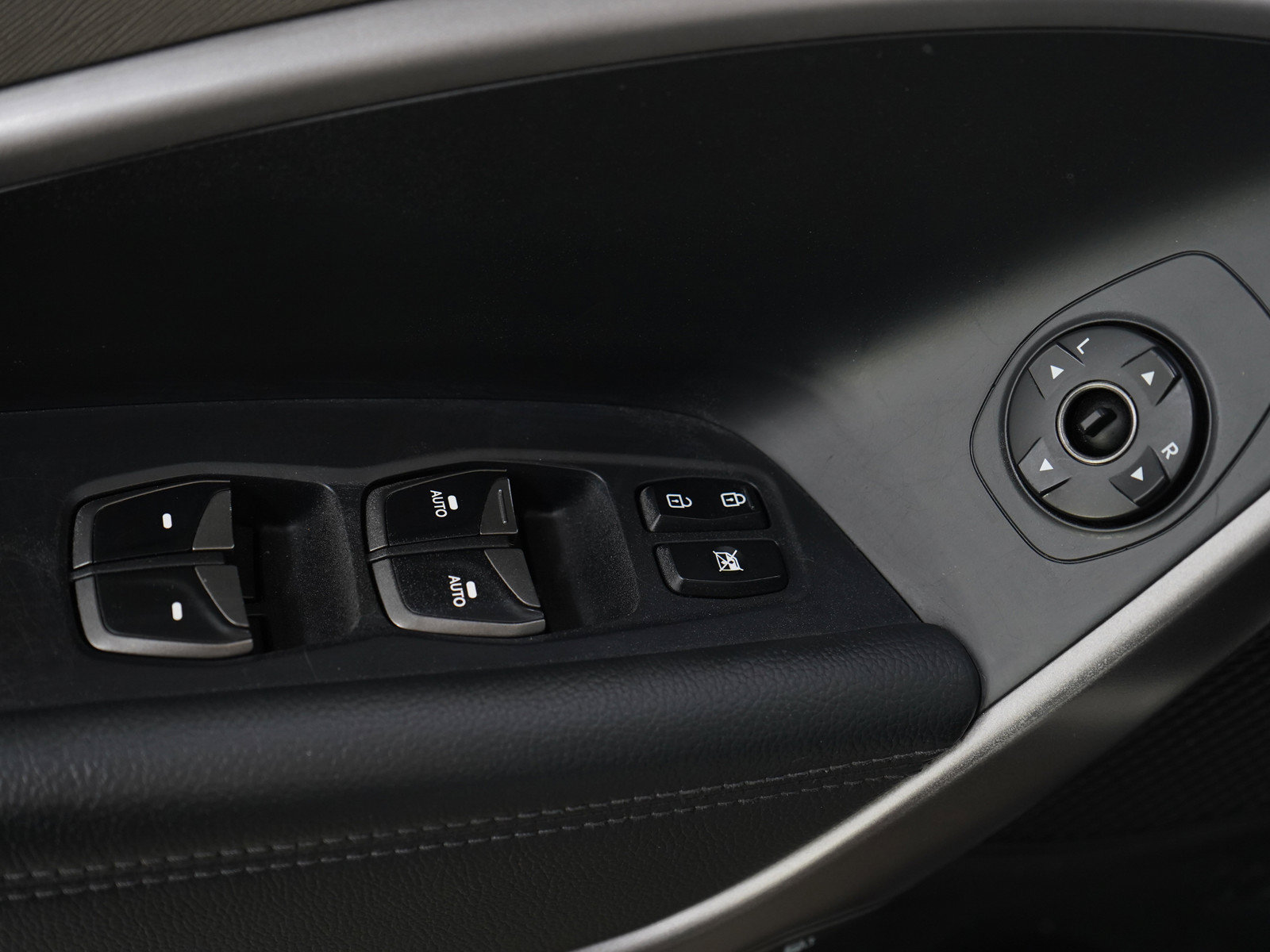 Used 2015 Hyundai Santa Fe Sport FWD image 22