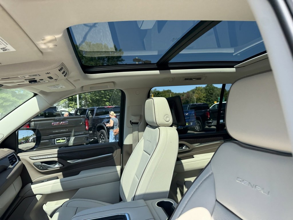 Certified 2024 GMC Yukon XL Denali w/ Denali Reserve Package image 48