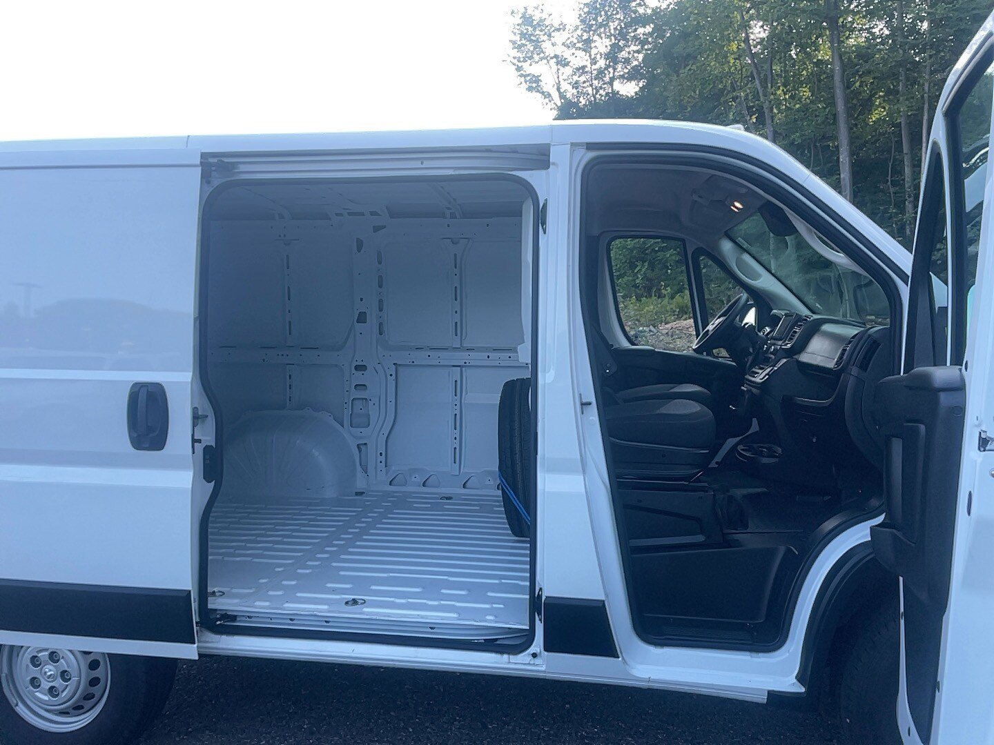 Used 2026 RAM ProMaster 1500 FWD image 12