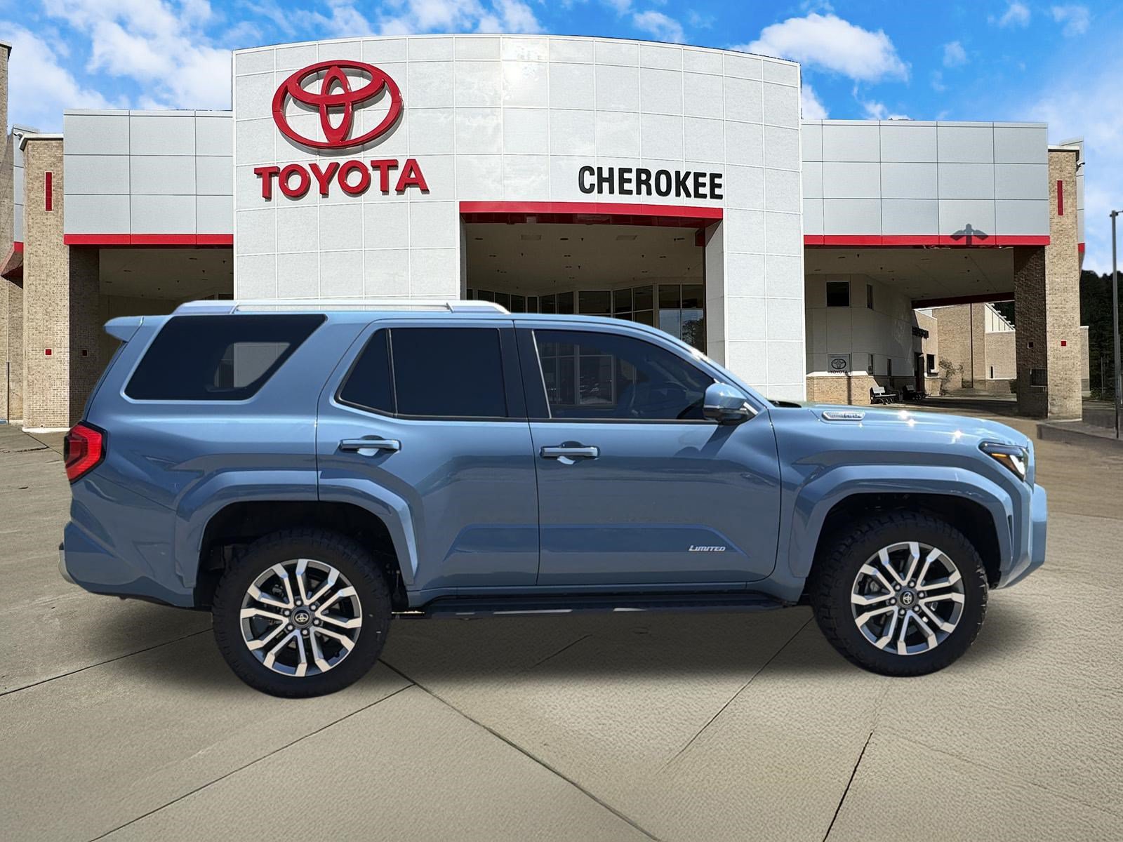 Used 2025 Toyota 4Runner Limited AWD/4WD image 4