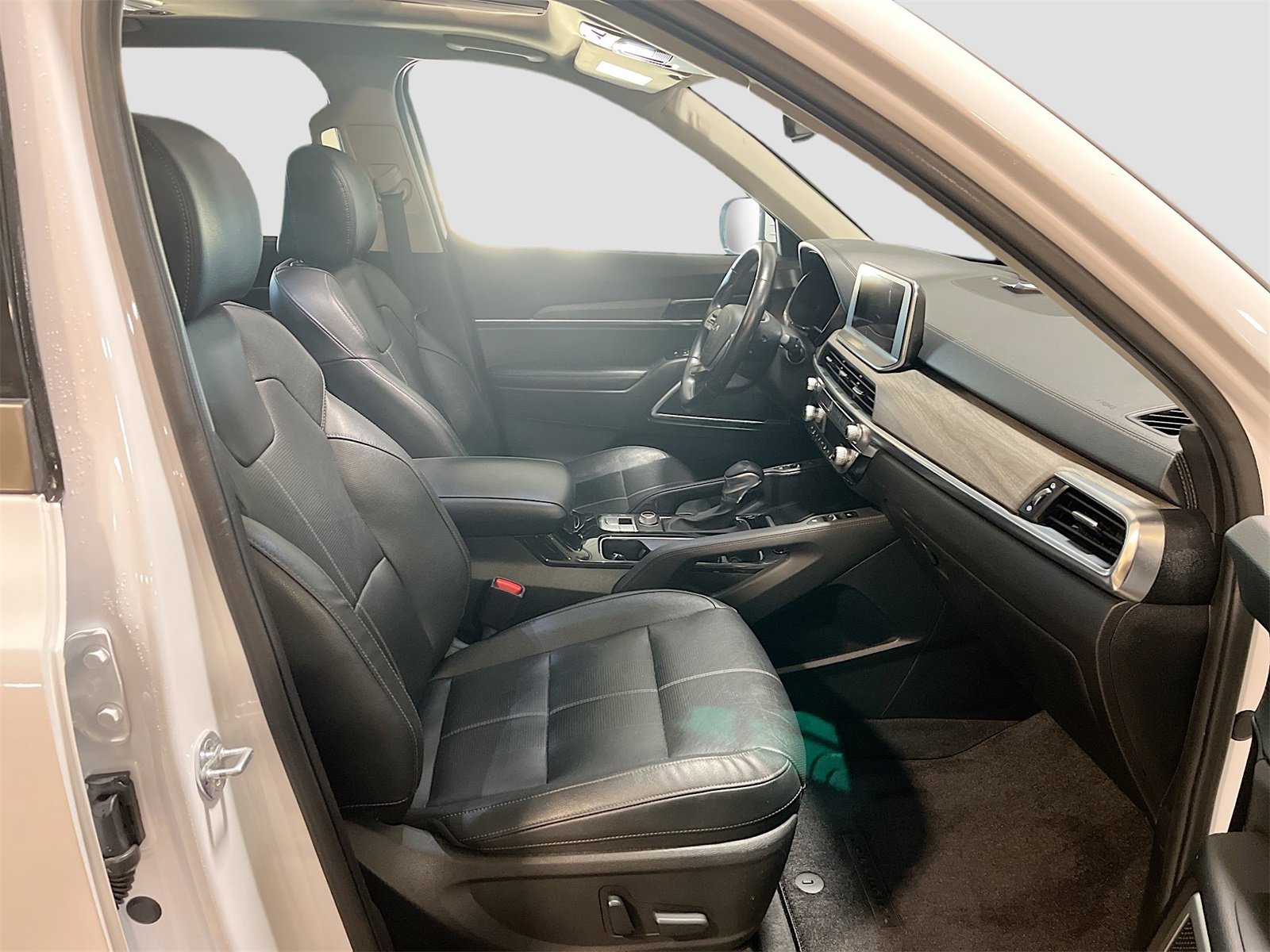 Used 2022 Kia Telluride EX w/ EX Premium Package image 32