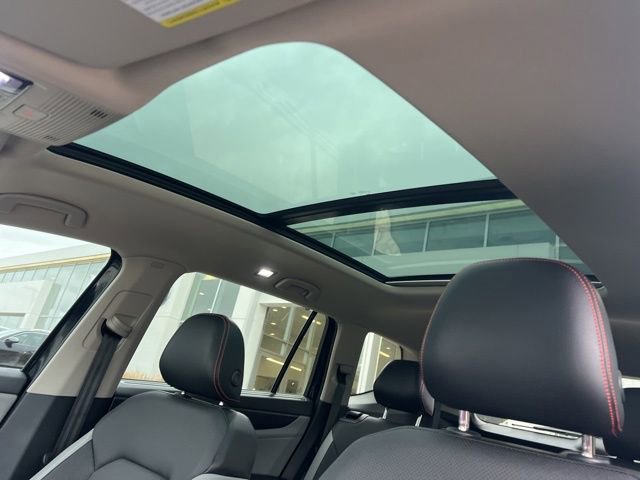 Used 2025 Volkswagen Atlas Peak Edition SE image 14