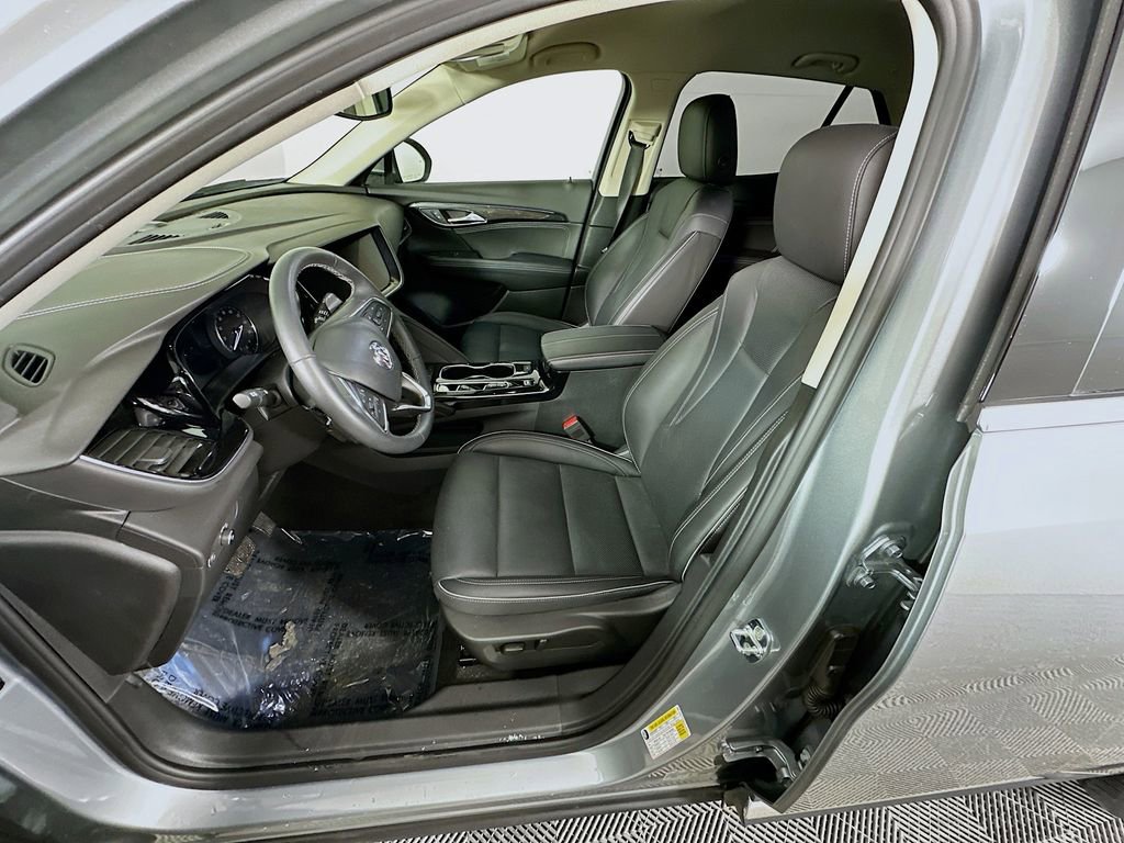 Used 2023 Buick Envision Essence image 29
