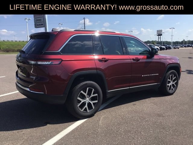 Used 2024 Jeep Grand Cherokee Limited AWD/4WD image 11