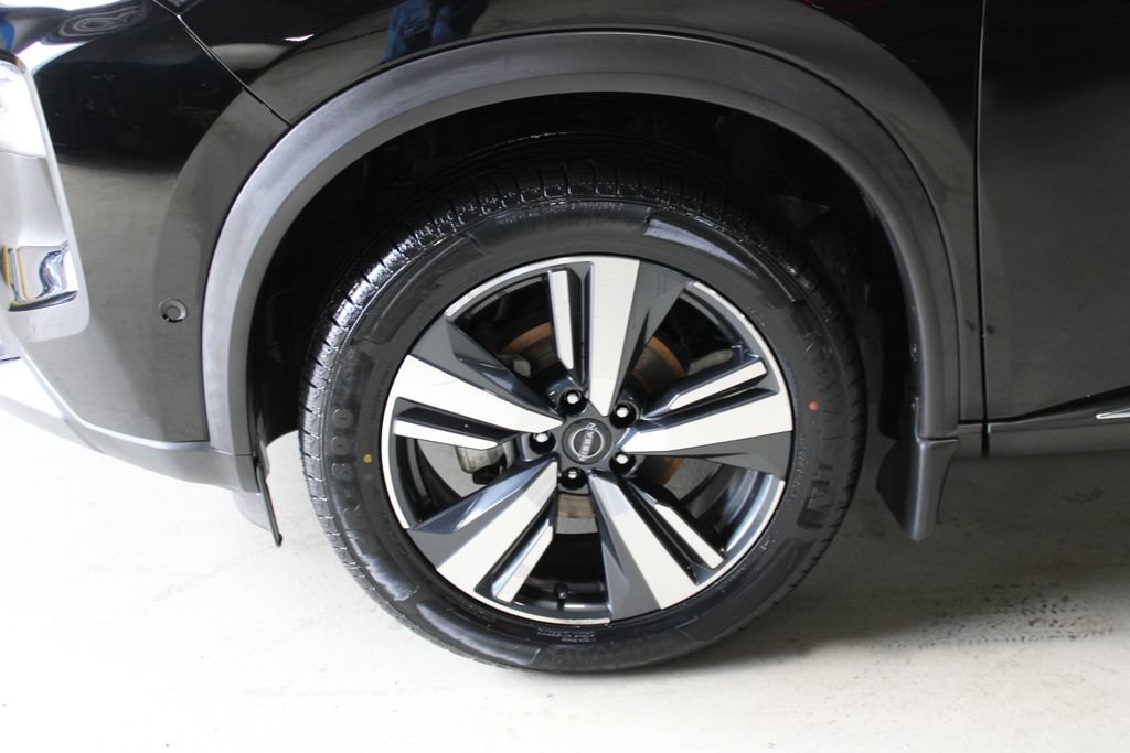 Used 2023 Nissan Rogue SL w/ SL Premium Package FWD image 4
