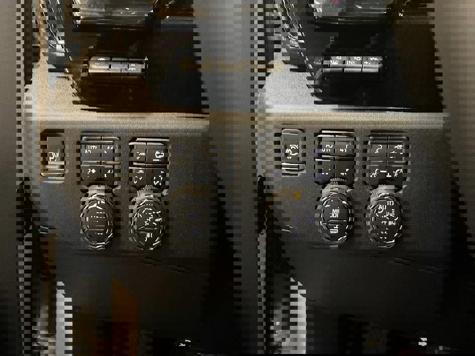 New 2026 Chevrolet Silverado 2500 ZR2 w/ LPO, Dark Essentials Package image 22