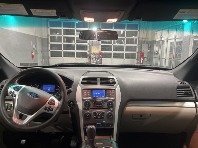 Used 2014 Ford Explorer FWD image 13